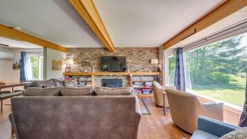 ุงูู
ูุดุฃุฉ ู
ู ุงูุฏุงุฎู