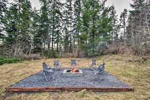 House (3 Bedrooms) | Interior - Geodesic Dome House w/ Scenic Views + Hot Tub (Eatonville)