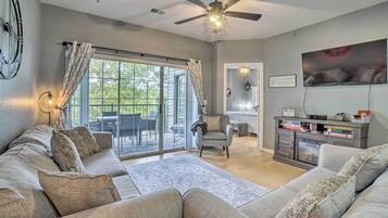 Apartment (2 Bedrooms) | Front of property