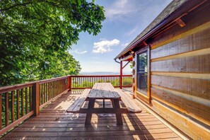 Interior - Smoky Mountain Vacation Rental w/ Large Deck! (Deep Gap)