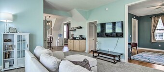 Family-friendly Cambridge Home w/ Fire Pit!