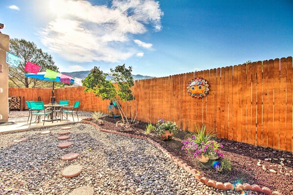 Apartment (2 Bedrooms) | Interior - Mountain-view Albuquerque Townhome w/ Patio! (Albuquerque)