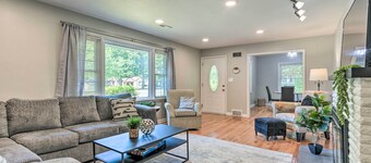 Charming Springfield Home w/ Private Backyard