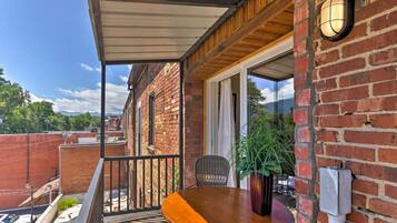 Apartment (2 Bedrooms) | Bahagian dalam