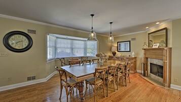 House (4 Bedrooms) | Interior