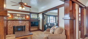 Beautiful Historic Home Near Bryce Canyon!