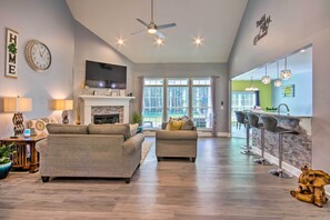 House (2 Bedrooms) | Interior