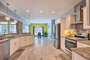 House (2 Bedrooms) | Interior