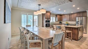 單棟房屋 (5 Bedrooms) | 內部