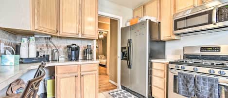 House (3 Bedrooms) | Private kitchen | Microwave, oven, stovetop, dishwasher
