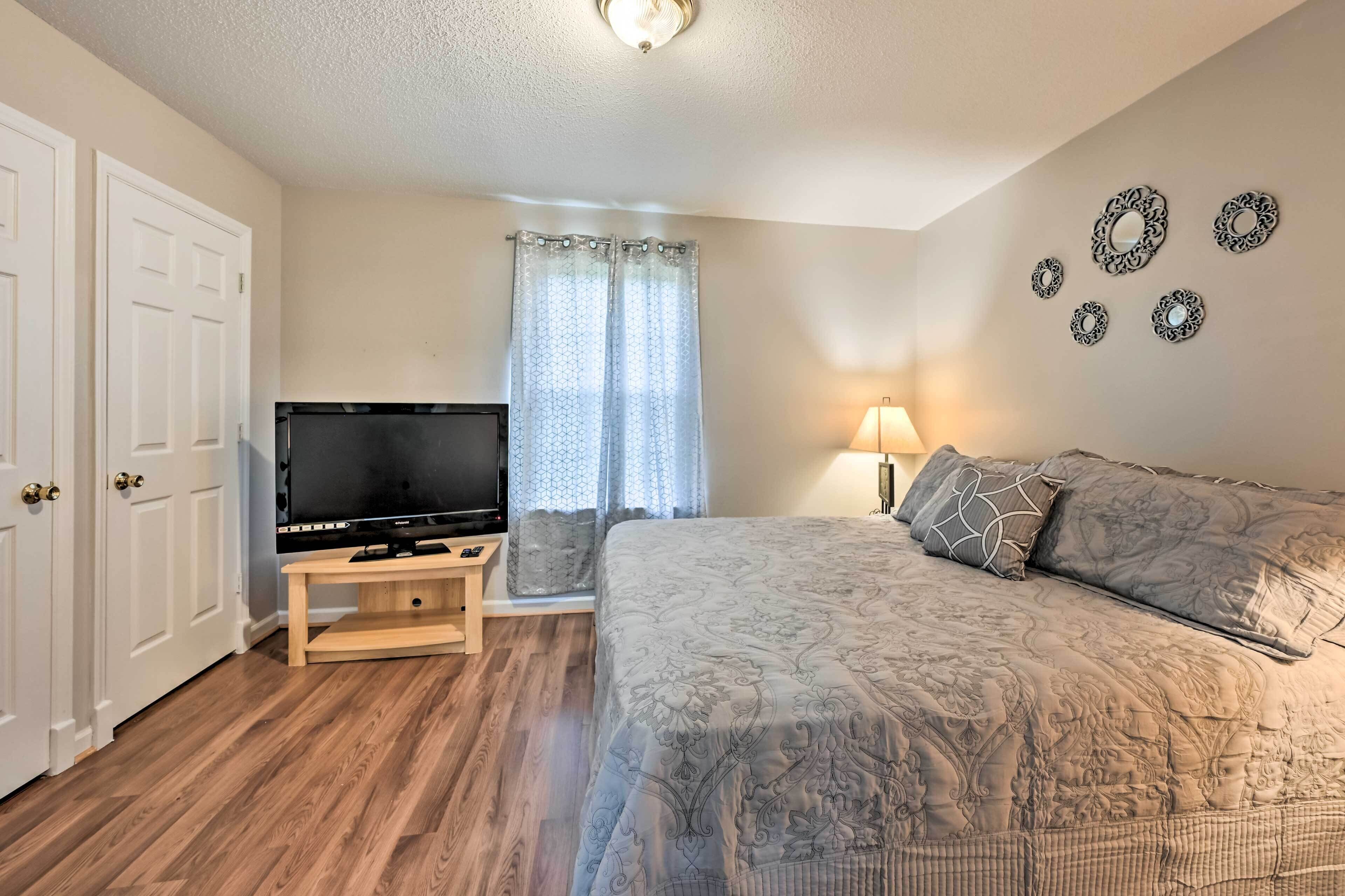 Charming Greensboro Getaway w/ Large Backyard