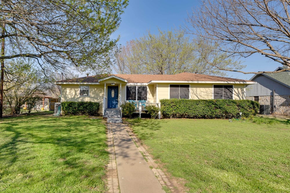 Glen Rose Airbnb & Cheap Cabin Rentals from 75 AirCabins