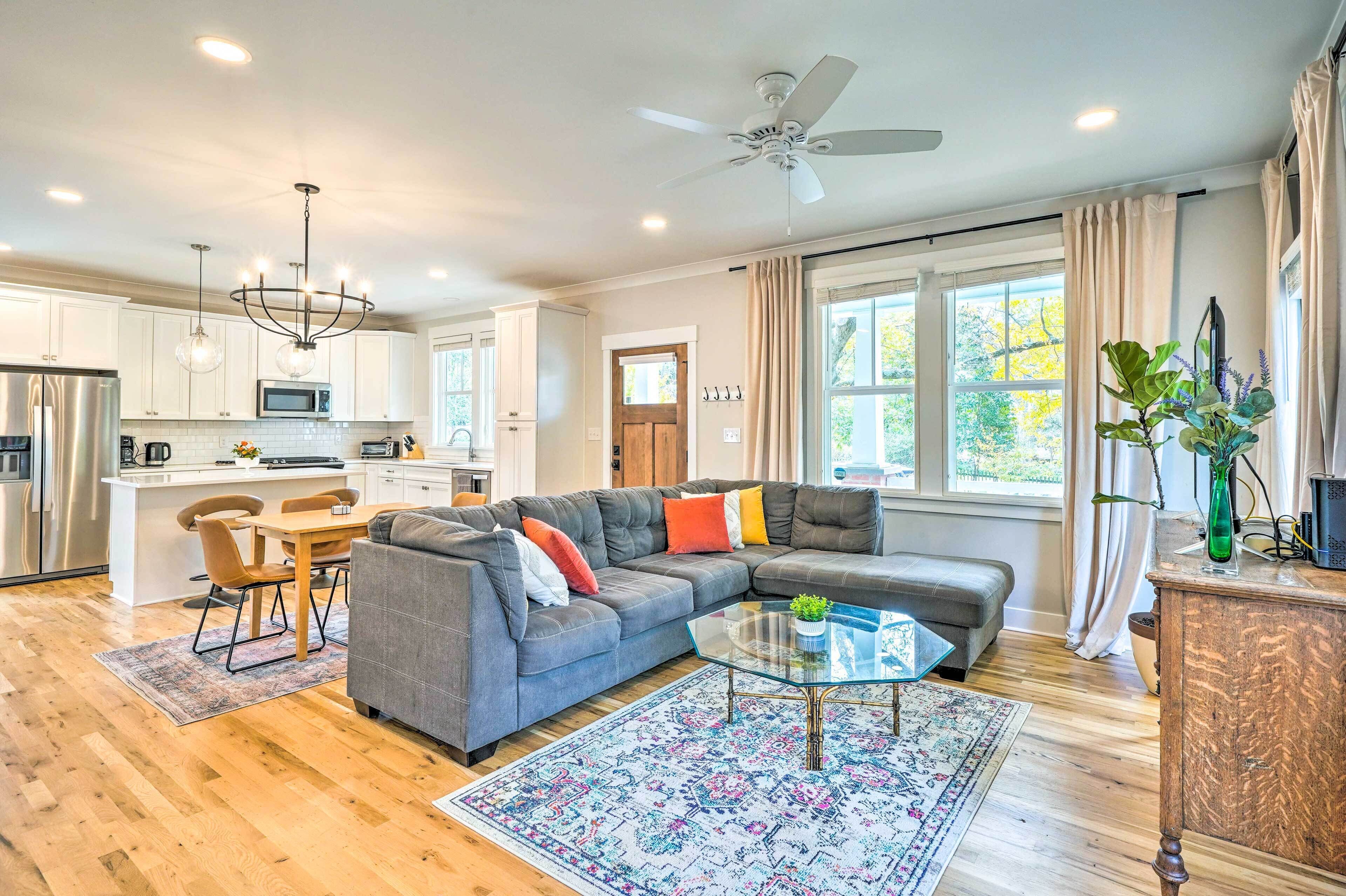 Modern Durham Home w/ Gas Grill ~ 2 Mi to Dtwn!