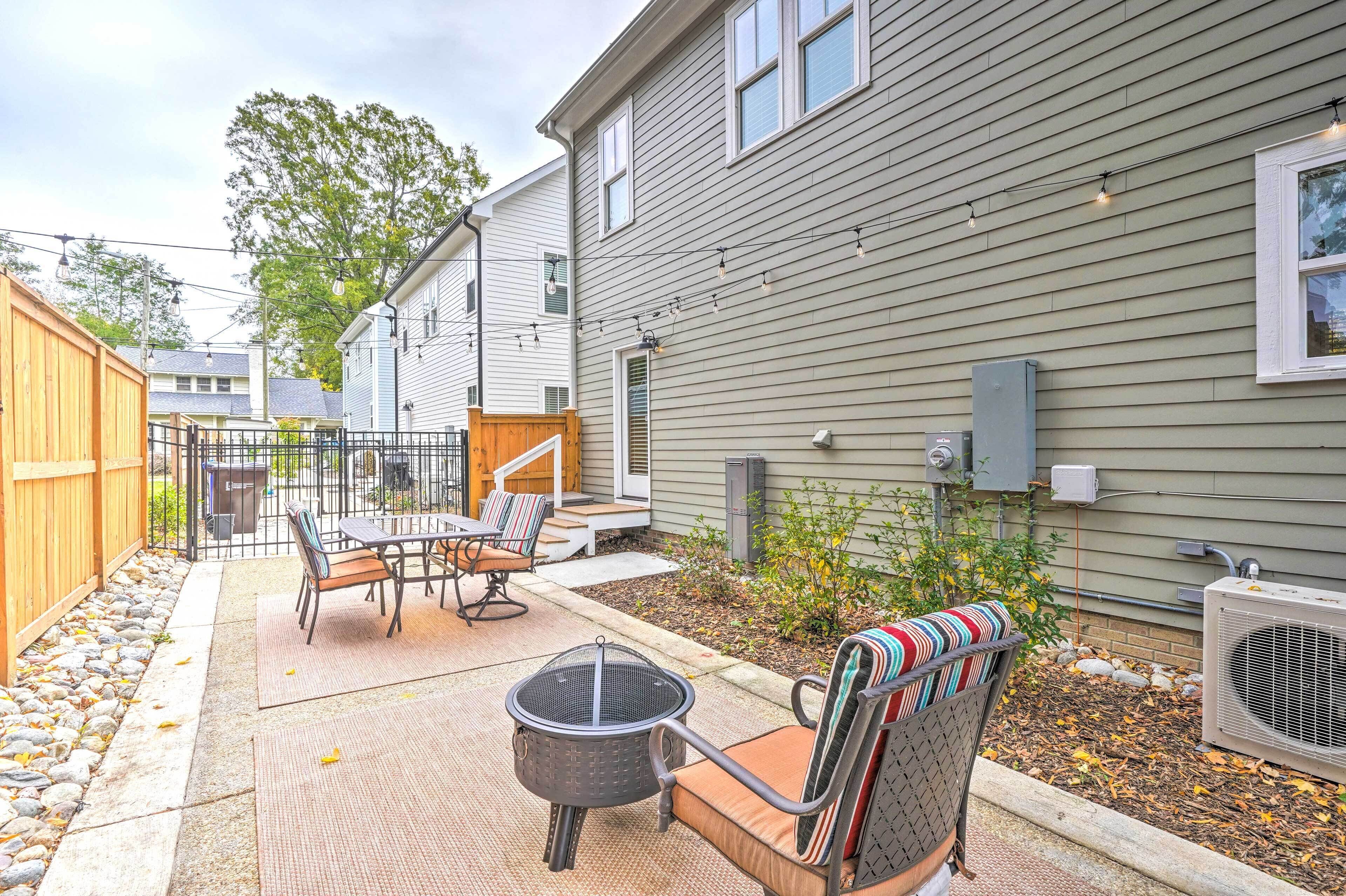 Modern Durham Home w/ Gas Grill ~ 2 Mi to Dtwn!