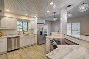 微波爐、烤箱、爐台、洗碗機