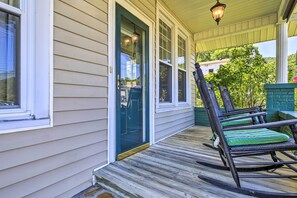 Cottage (2 Bedrooms) | Interior