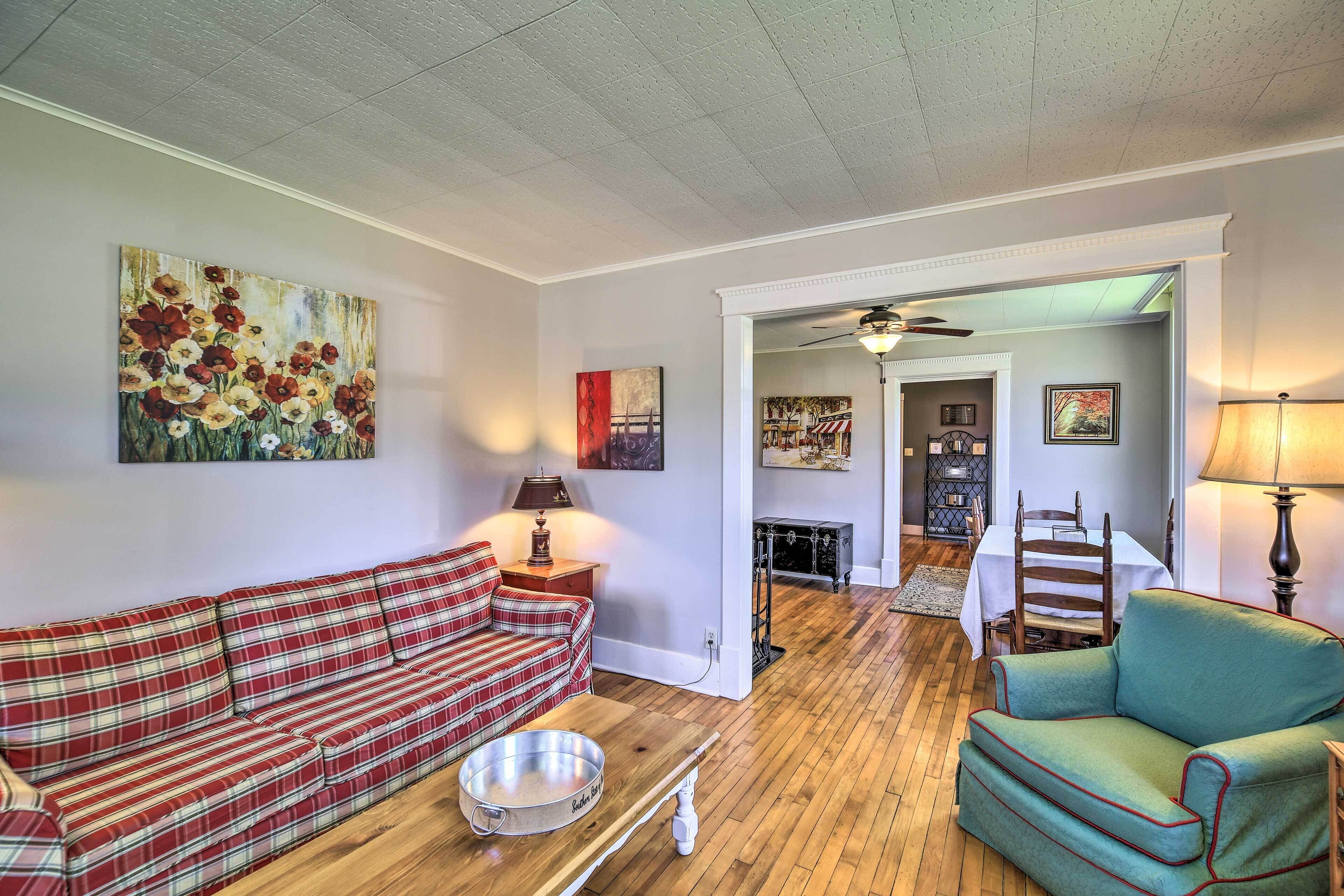 Cottage (2 Bedrooms) | Interior