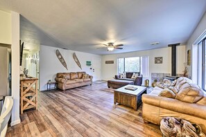 House (4 Bedrooms) | Interior