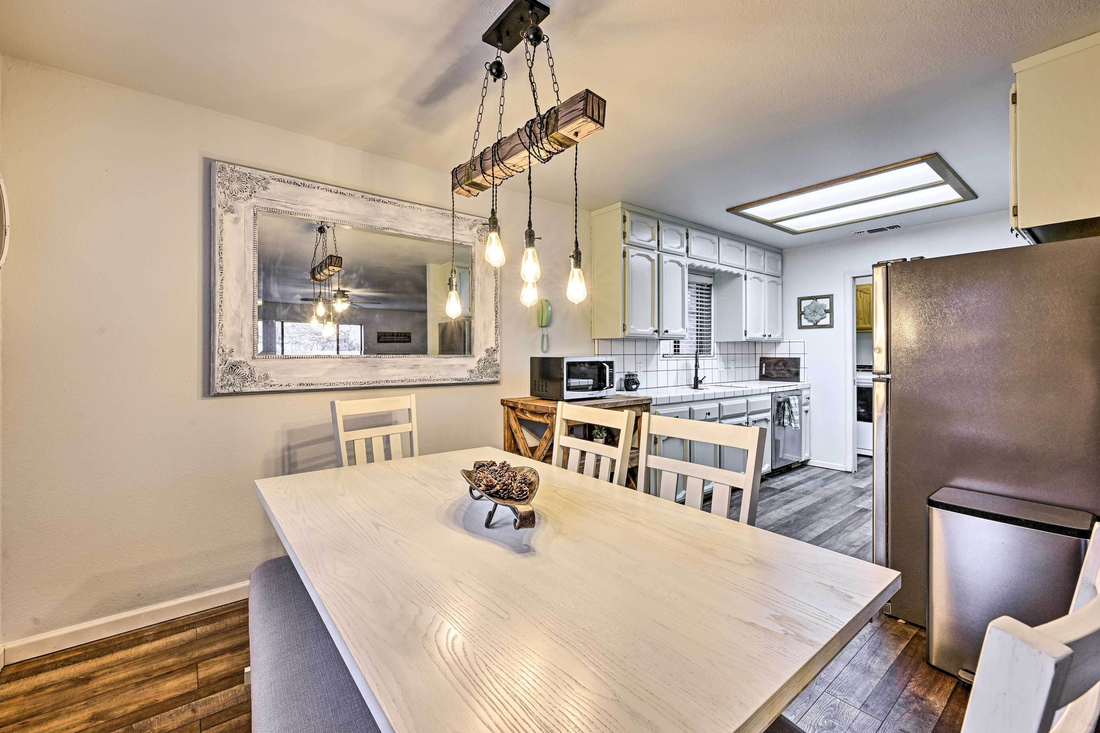 House (4 Bedrooms) | Interior