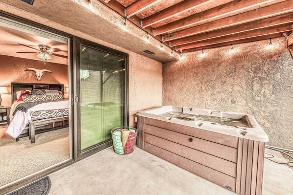 Interior - 'villa Con Vista' w/ Putting Green & Hot Tub! (Ruidoso)