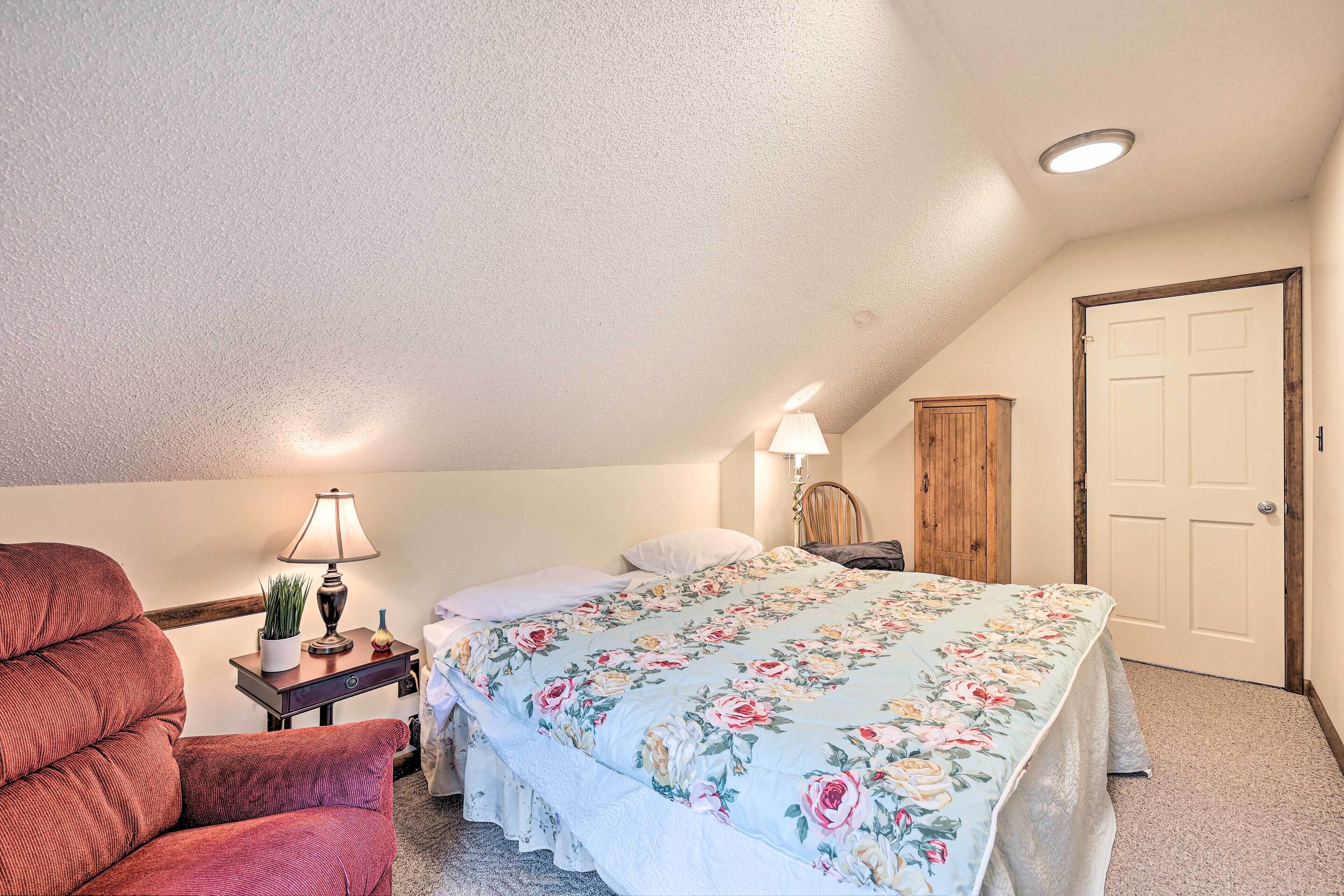 House (2 Bedrooms) | Interior