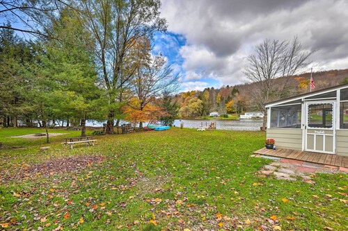Lakefront Montrose Home w/ Dock, Pedal & Row Boats