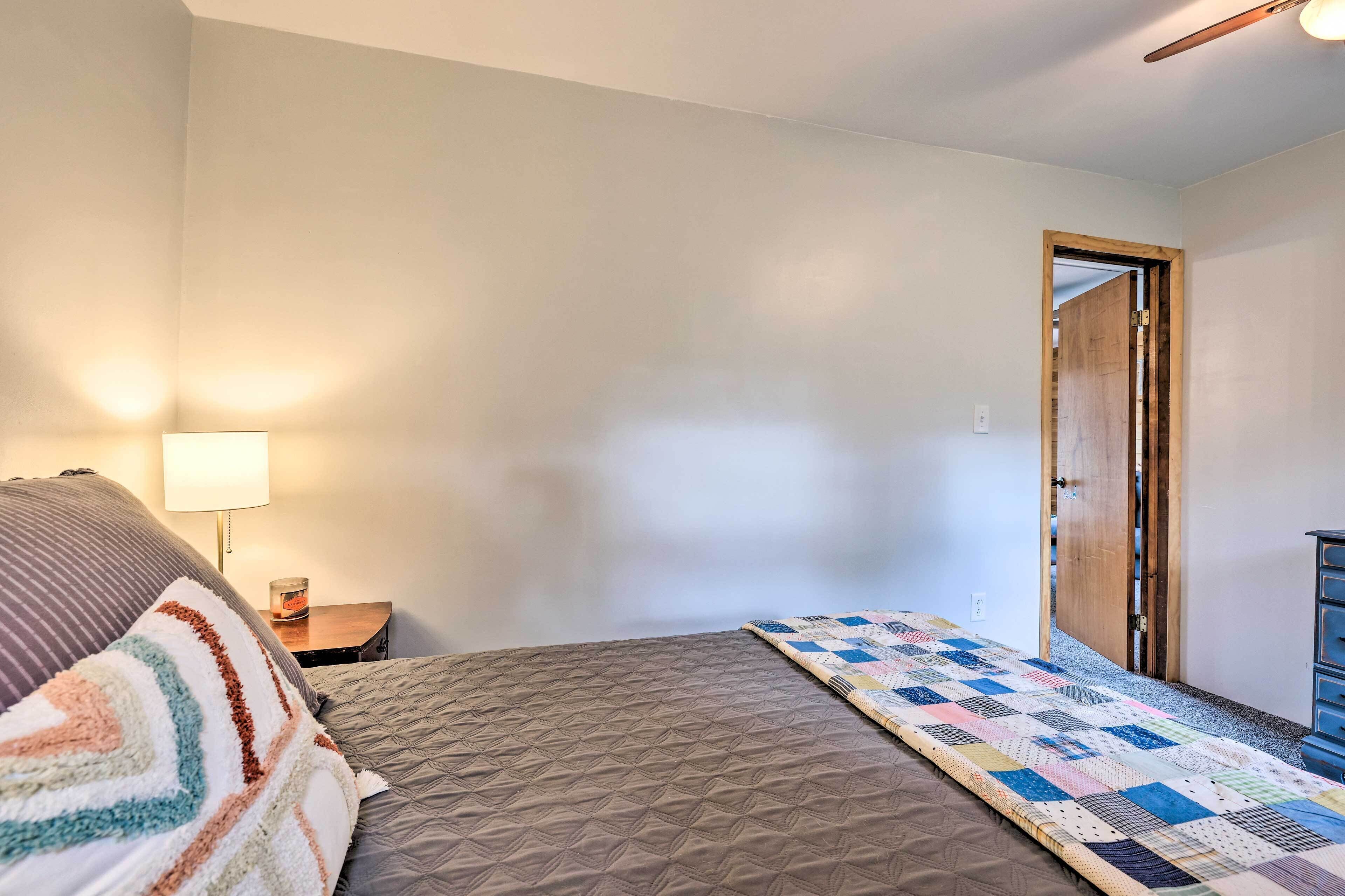 House (2 Bedrooms) | Interior