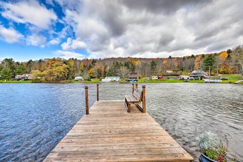 Lakefront Montrose Home w/ Dock, Pedal & Row Boats