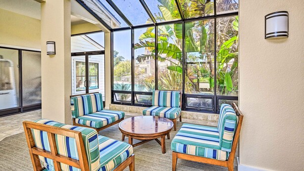 Interior - Charming Waterfront Condo w/ Resort Amenities (Richmond)