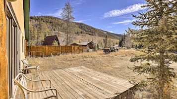 House (6 Bedrooms) | Interior