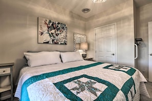 House (5 Bedrooms) | Interior