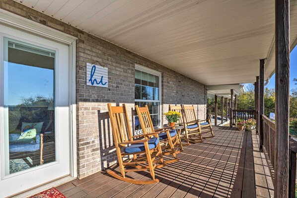 House (5 Bedrooms) | Interior