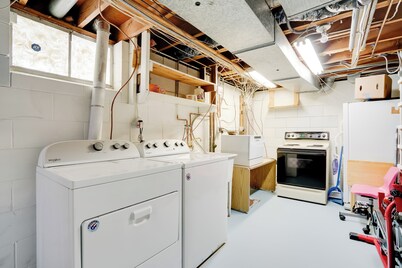 Pet-friendly Minneapolis Apt Near Shops & Dining!