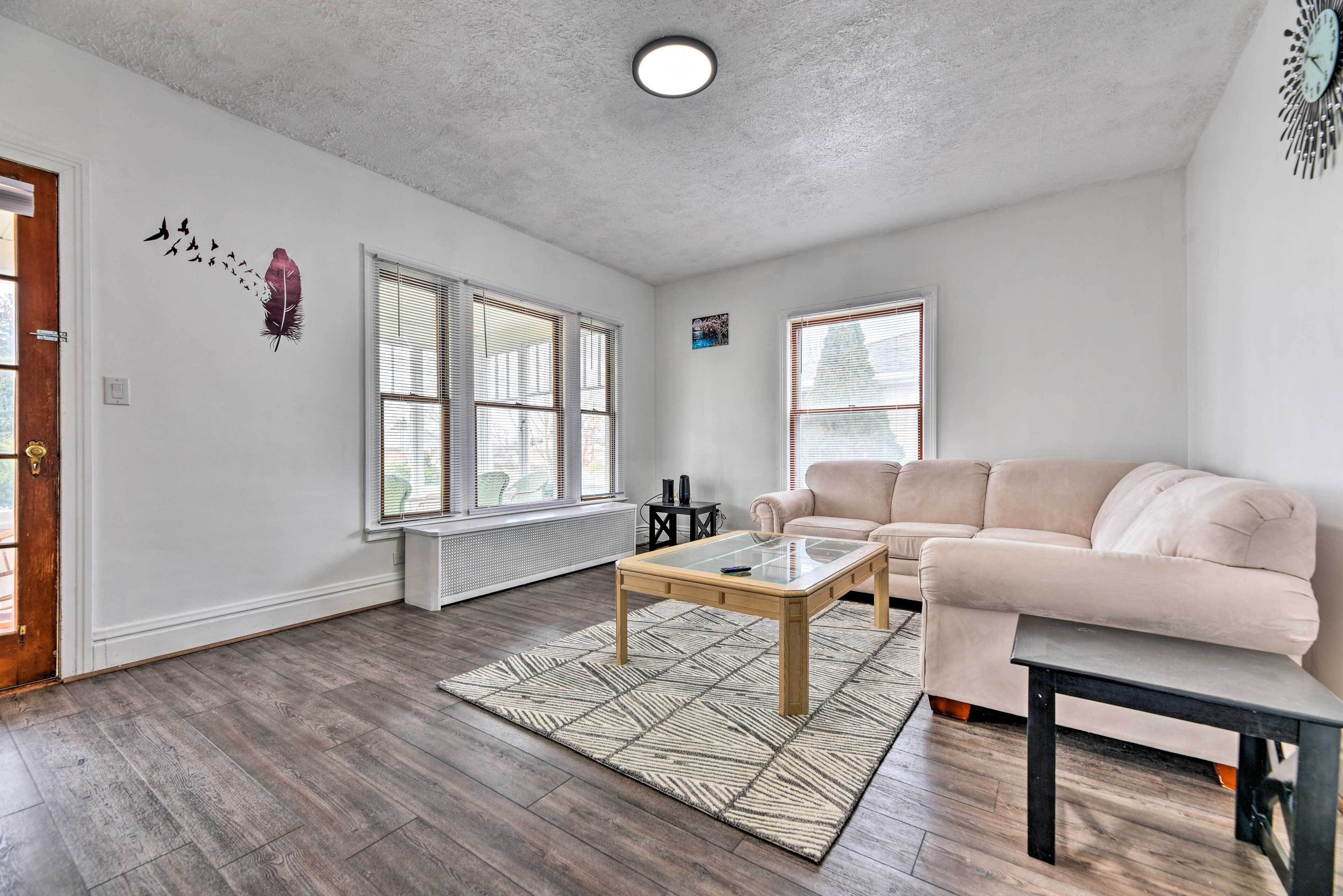 Buffalo Vacation Rental w/ Screened Porch