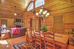 House (3 Bedrooms) | Interior - Hot Tub & Outdoor Kitchen: Smoky Mountain Cabin (Sevierville)