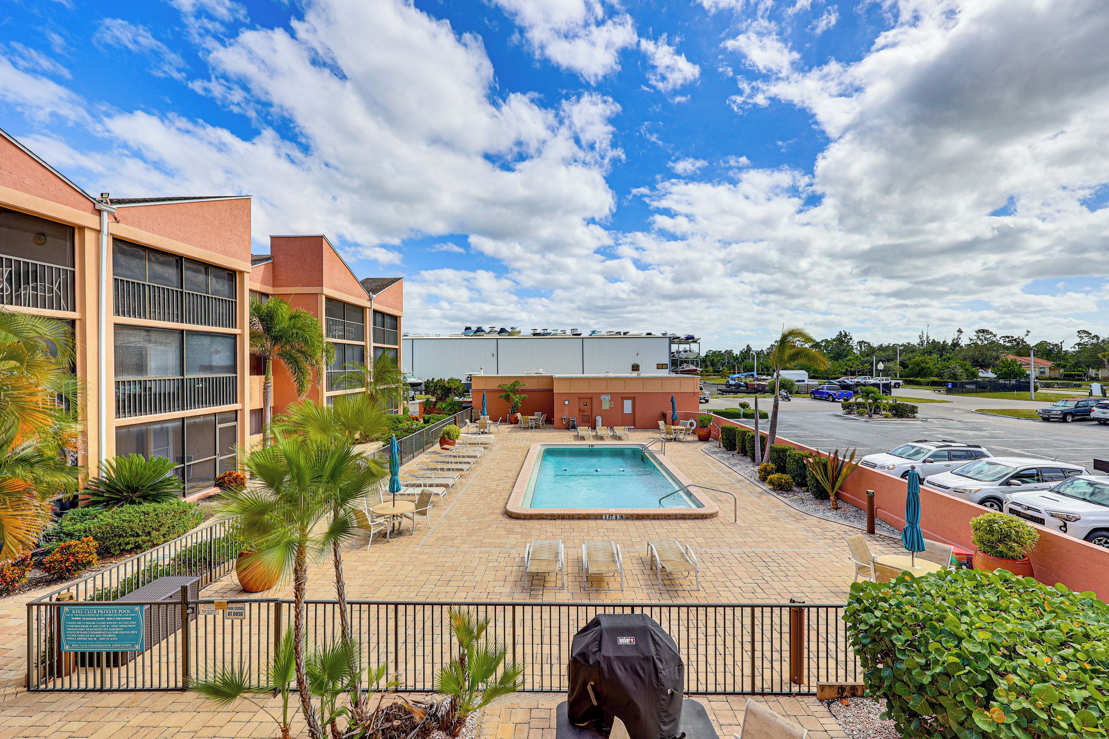 Apartment (1 Bedroom) | Interior