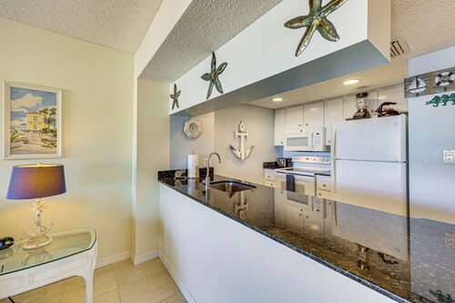 Waterfront Condo w/ Pool Access in Punta Gorda!