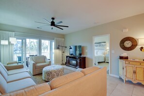 Interior - Walk to Main Street: North Myrtle Beach Condo (North Myrtle Beach)
