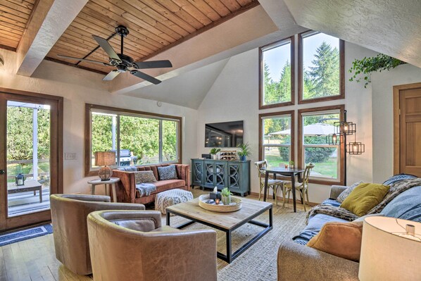 House (4 Bedrooms) | Interior