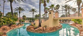 9 Mi to Disney: Sunny Resort Townhome w/ Patio!