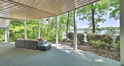 Bracey Home on Lake Gaston: Furnished 2-story Dock