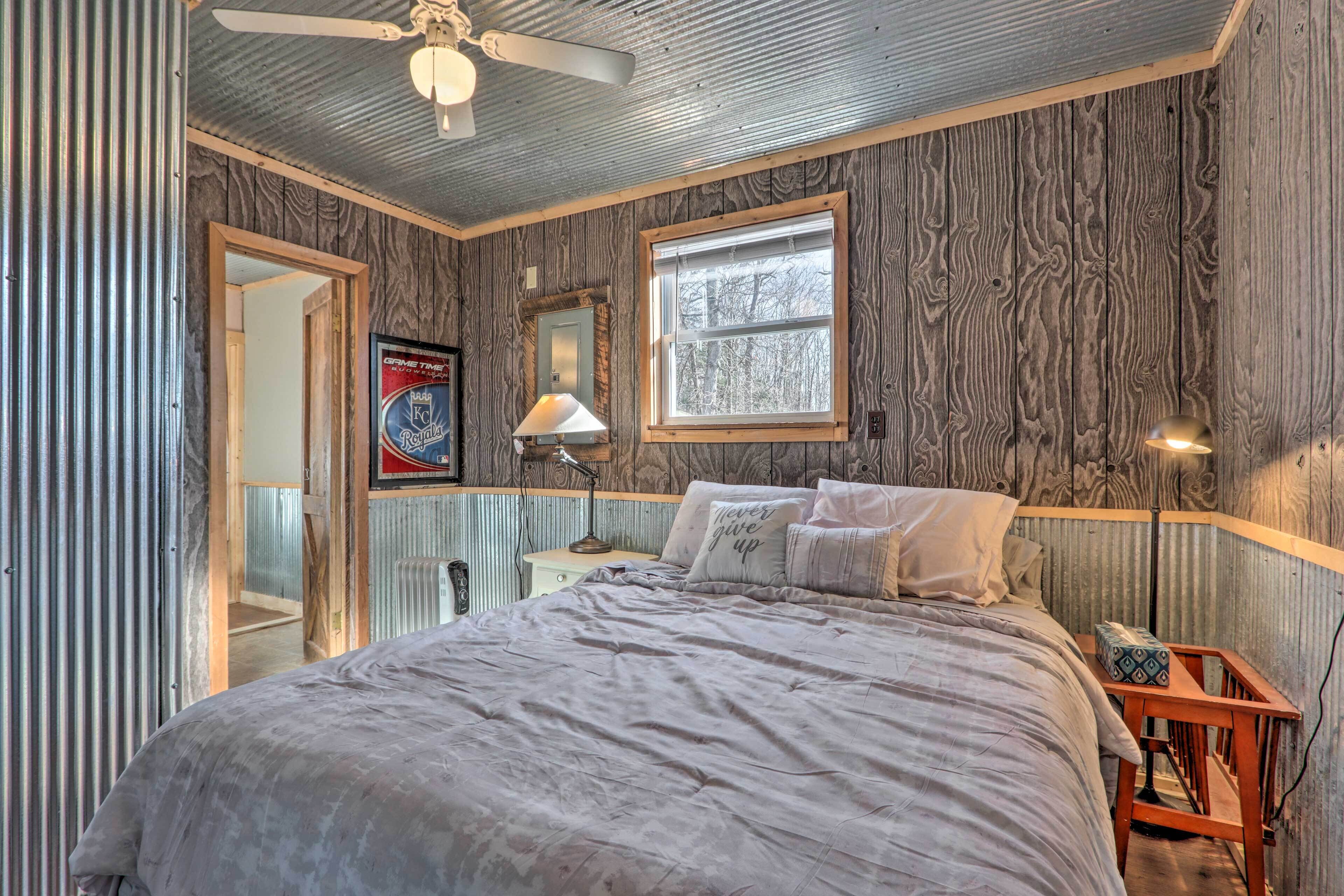 House (2 Bedrooms) | Interior