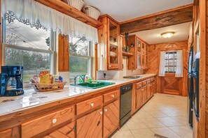 Talo (2 Bedrooms) | Sisätilat