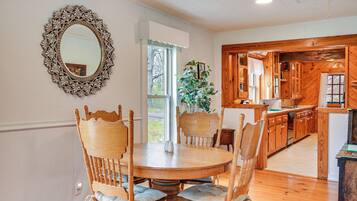 House (2 Bedrooms) | Bahagian dalam