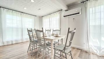 Cottage (4 Bedrooms) | Interior