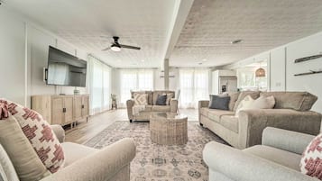 Cottage (4 Bedrooms) | Interior