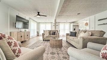 Cottage (4 Bedrooms) | Interior