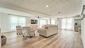 Cottage (4 Bedrooms) | Interior