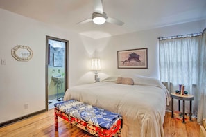 House (4 Bedrooms) | Interior - Pet-friendly River District Home w/ Fenced Yard (Fort Worth)