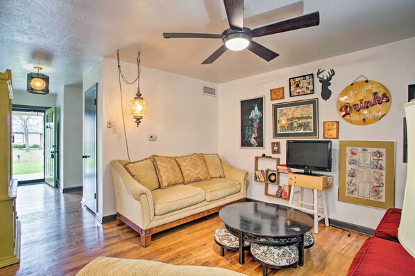 House (4 Bedrooms) | Interior - Pet-friendly River District Gem 5 Mi to Stockyards (Fort Worth)